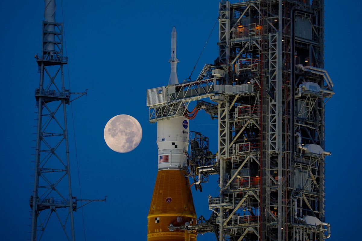 Secretive moon startup led by ex-Blue Origin leaders raises new tranche of funding | TechCrunch