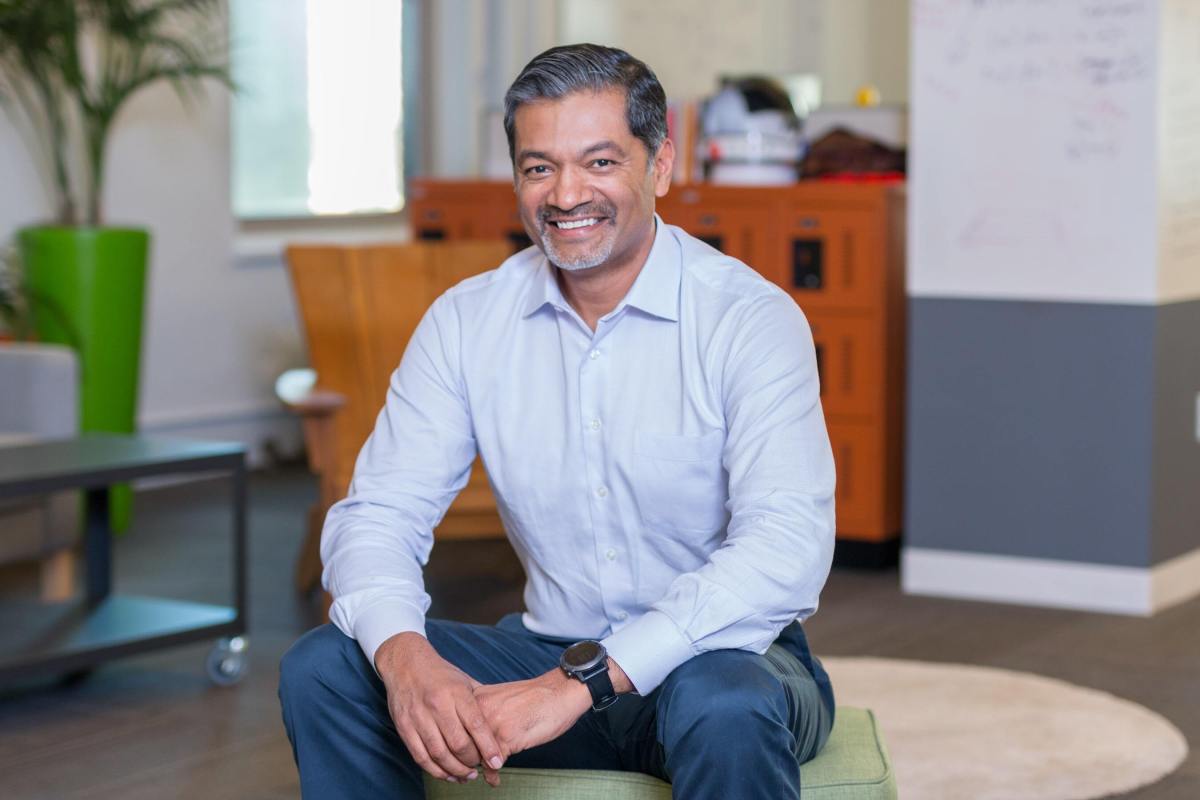 MongoDB CEO Dev Ittycheria talks AI hype and the database evolution as he crosses 10-year mark